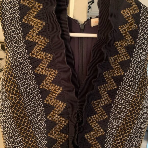 Gorgeous floor length Tory Burch gown - Picture 3 of 7